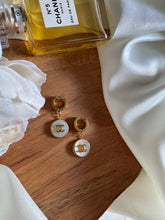 Charger l'image dans la galerie, Boucles d’oreilles CREAMY
