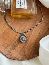 Charger l&#39;image dans la galerie, Collier CROSS
