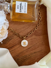 Charger l'image dans la galerie, Collier HOLY
