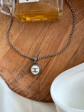 Charger l&#39;image dans la galerie, Collier BIRDY
